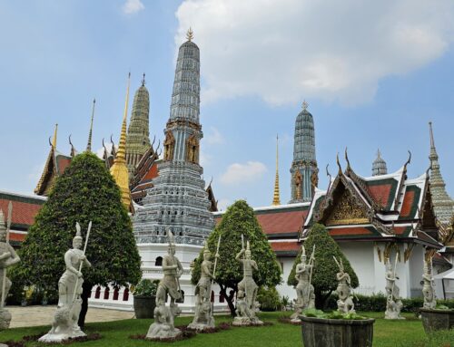 Naar the Grand Palace